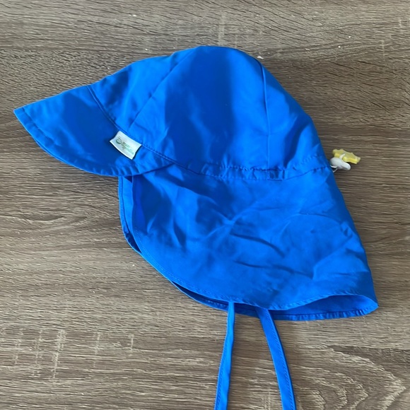 Blue hat - Picture 3 of 4